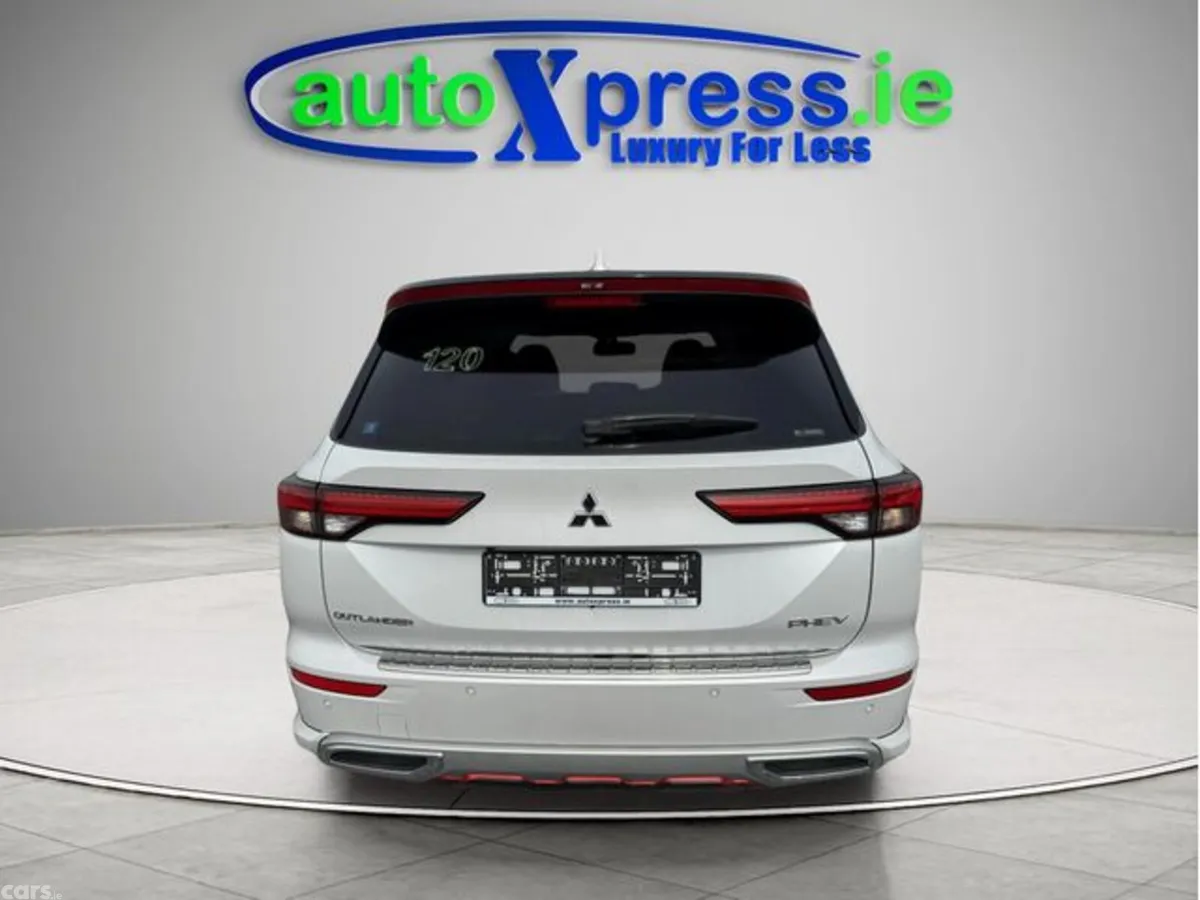 Mitsubishi Outlander SUV, Petrol Plug-in Hybrid, 2022, White