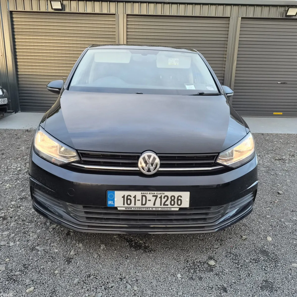 Volkswagen Touran MPV, Petrol, 2016, Black