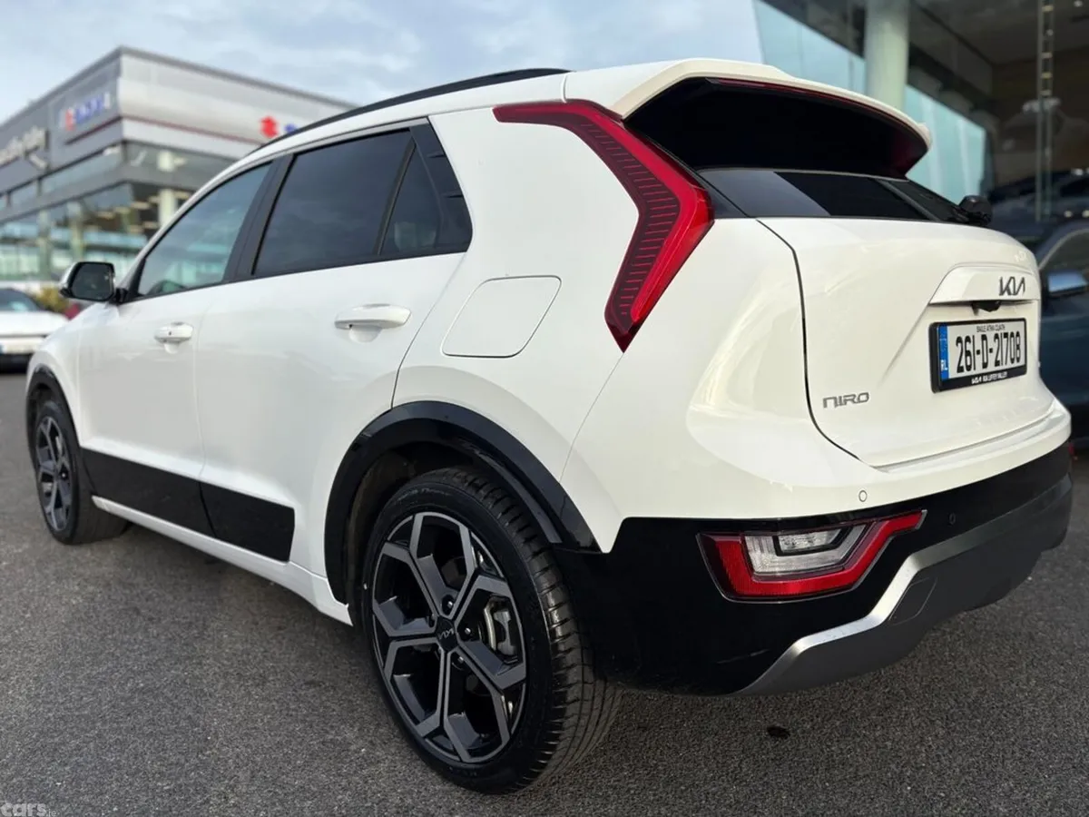 Kia Niro MPV, Petrol Plug-in Hybrid, 2026, White