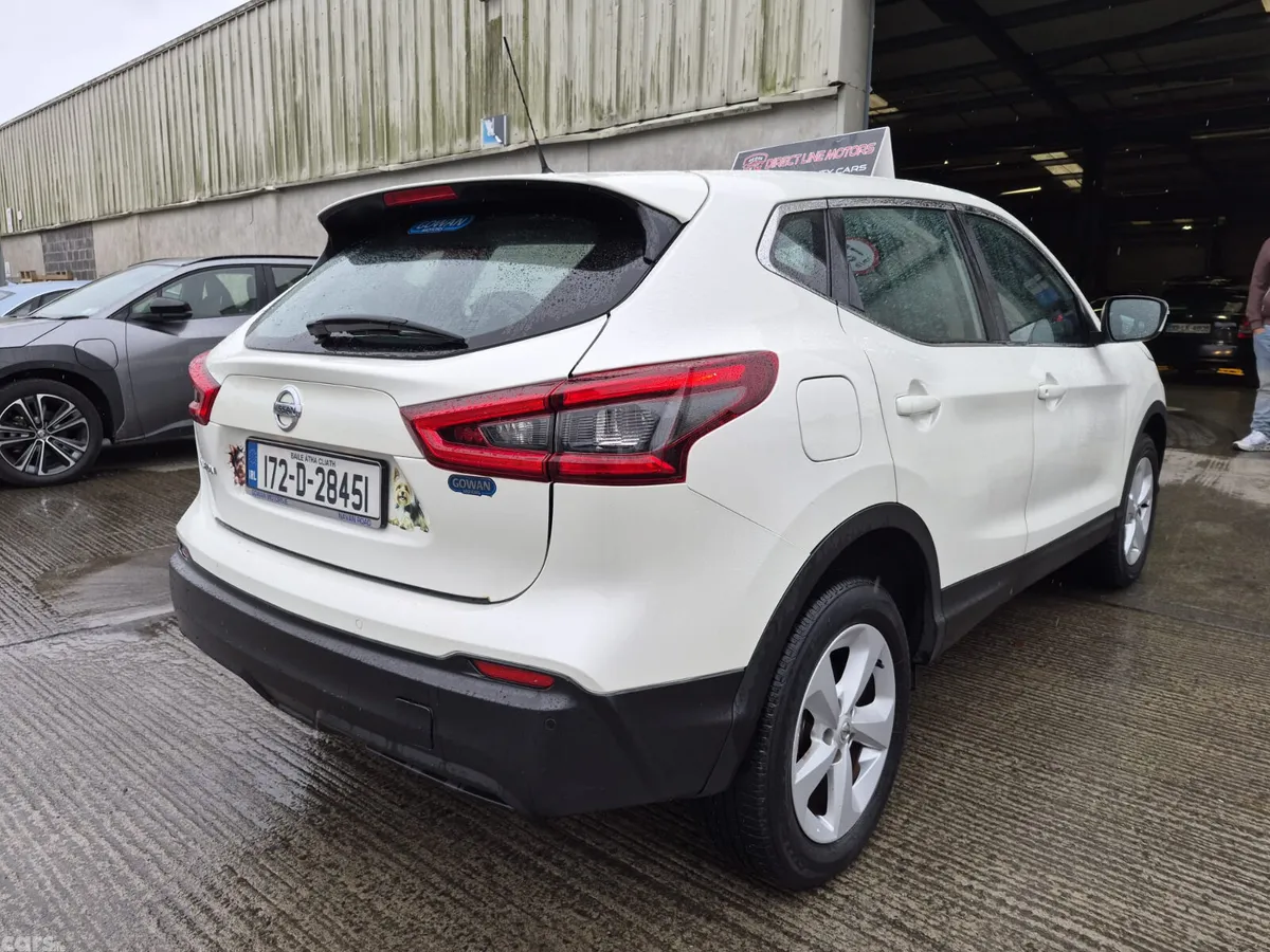 Nissan Qashqai SUV, Petrol, 2017, White