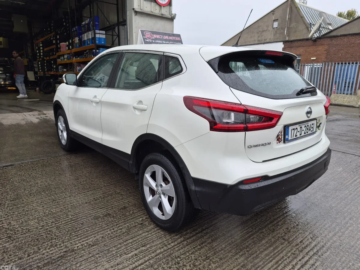 Nissan Qashqai SUV, Petrol, 2017, White