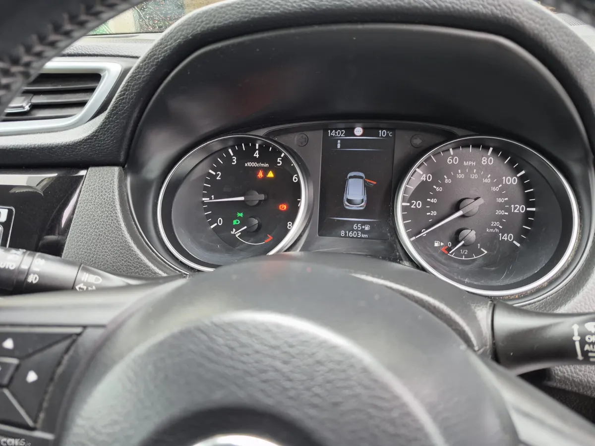 Nissan Qashqai SUV, Petrol, 2017, White