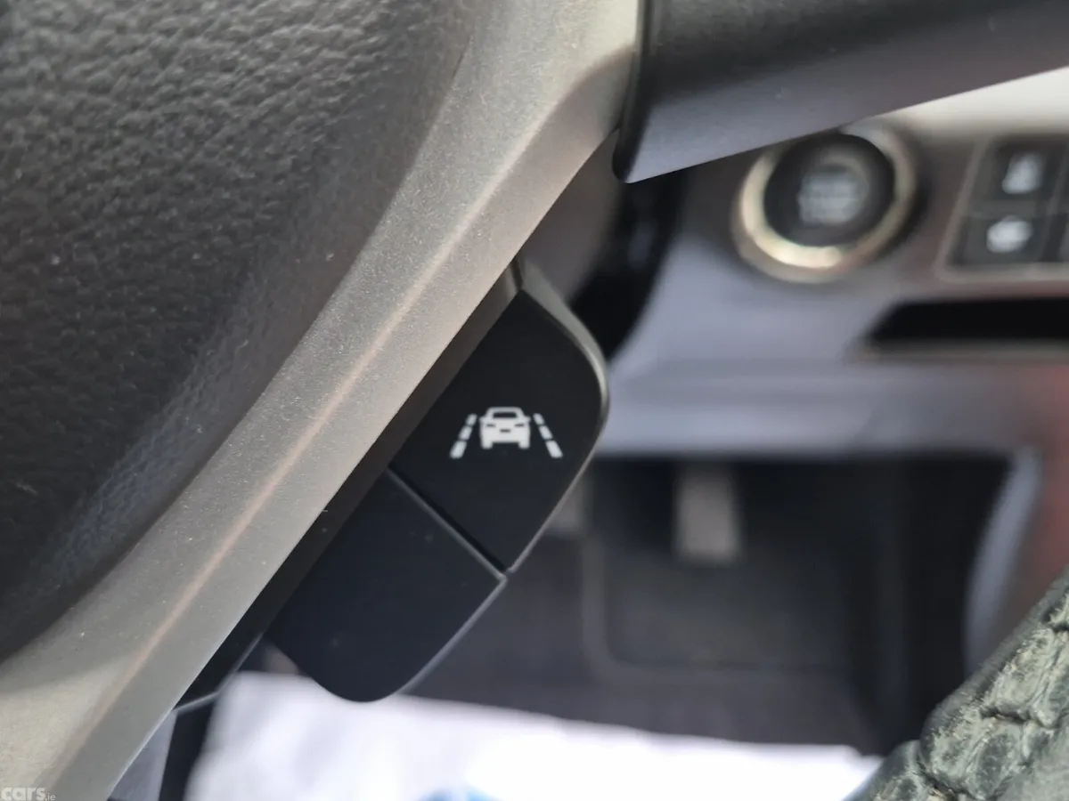 Suzuki SX4 S-Cross Hatchback, Petrol, 2023, Red