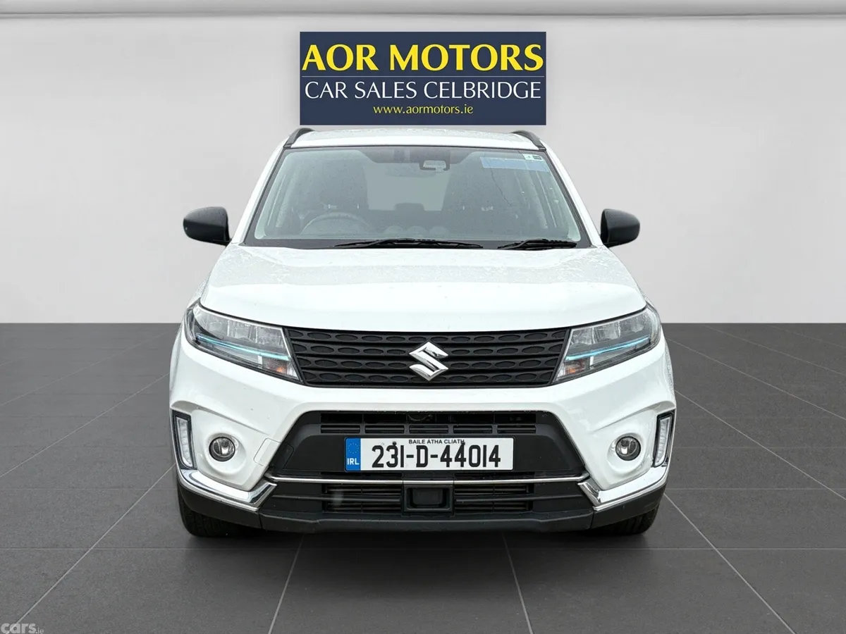 Suzuki Vitara SUV, Petrol Hybrid, 2023, White