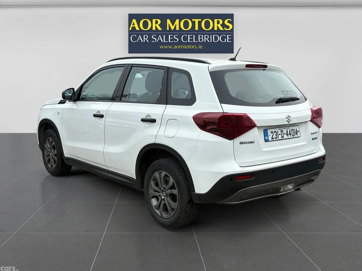 Suzuki Vitara SUV, Petrol Hybrid, 2023, White