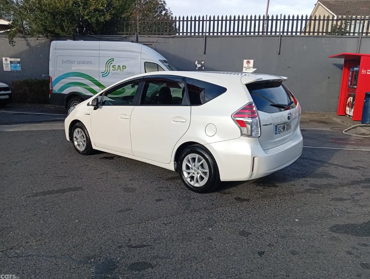 Toyota Prius Estate, Petrol Hybrid, 2015, White