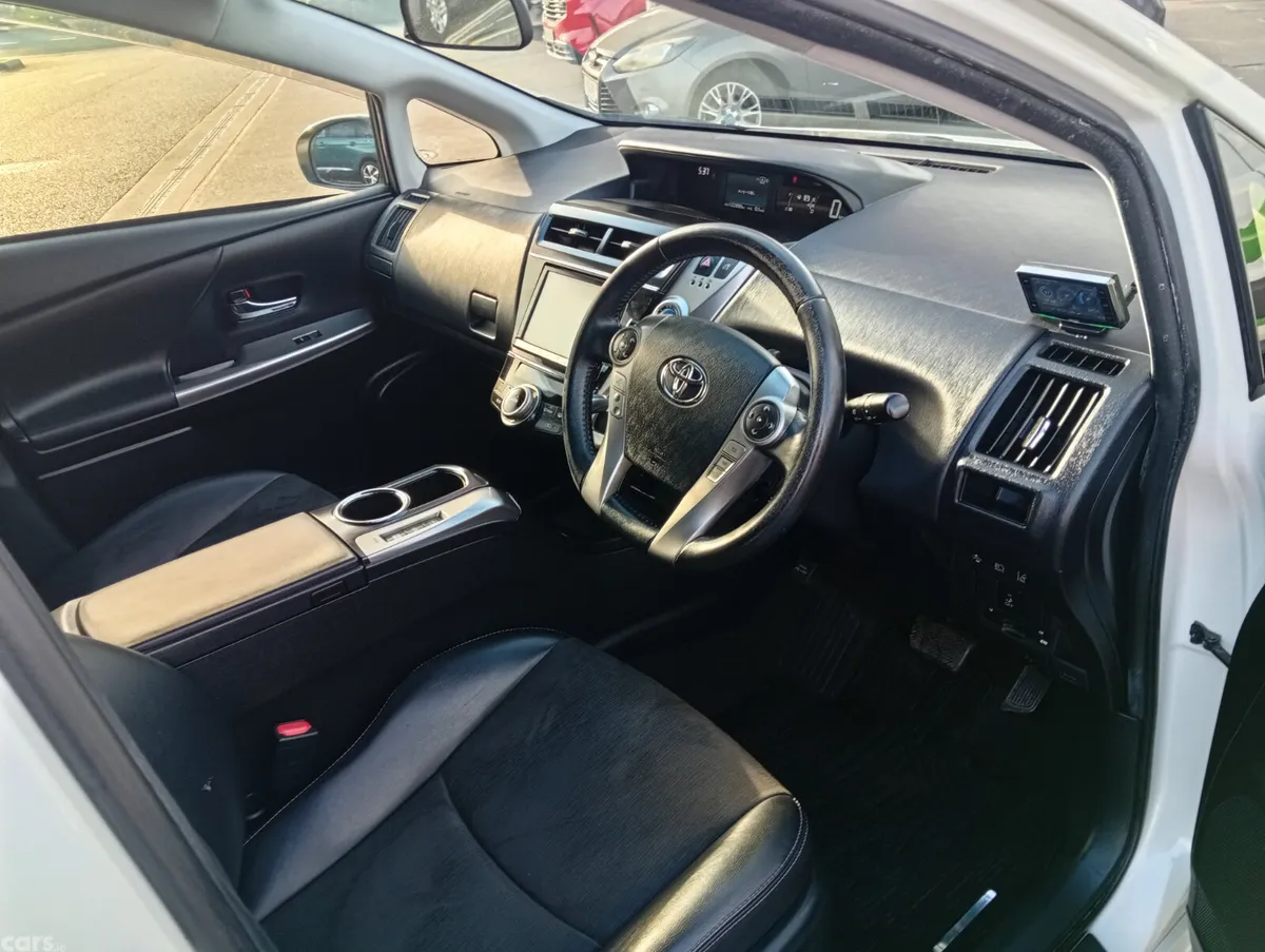 Toyota Prius Estate, Petrol Hybrid, 2015, White