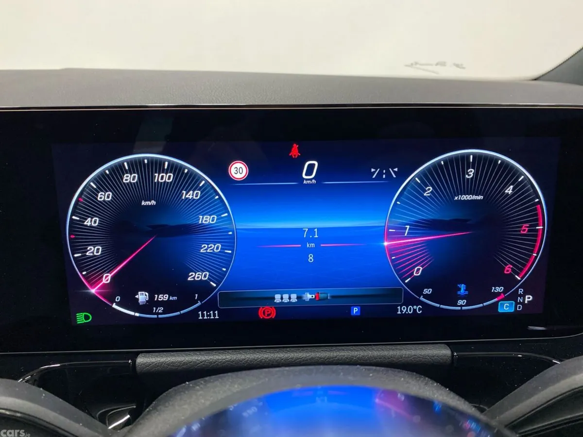 Mercedes-Benz GLA SUV, Diesel, 2026, Grey