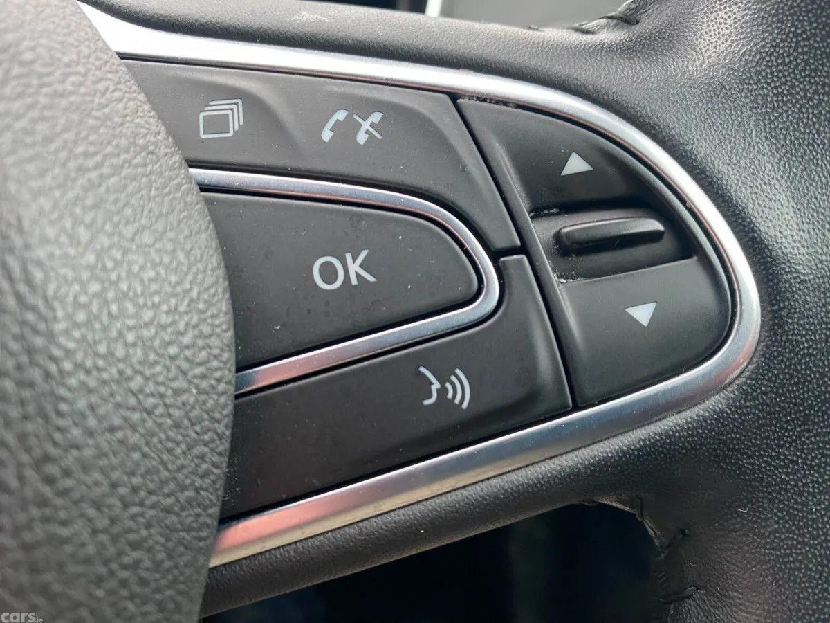 Renault Megane Hatchback, Petrol, 2019, Black