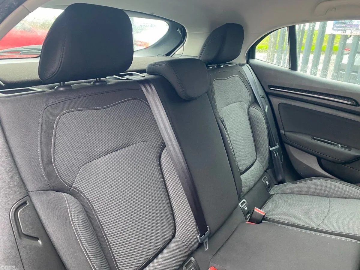 Renault Megane Hatchback, Petrol, 2019, Black