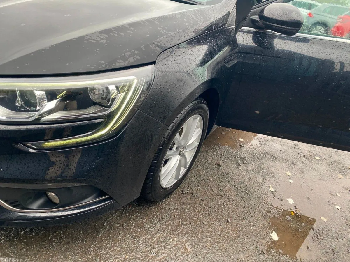 Renault Megane Hatchback, Petrol, 2019, Black