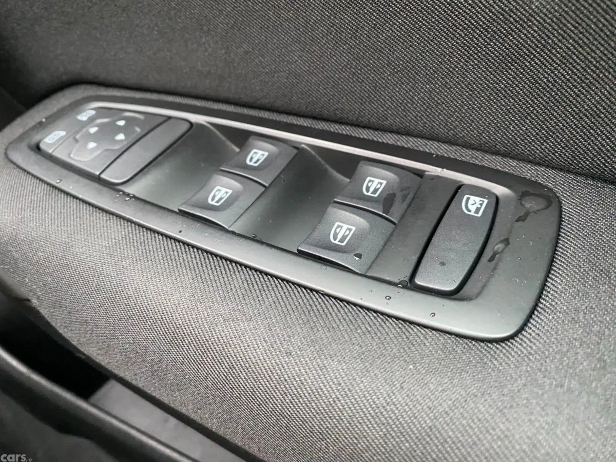 Renault Megane Hatchback, Petrol, 2019, Black