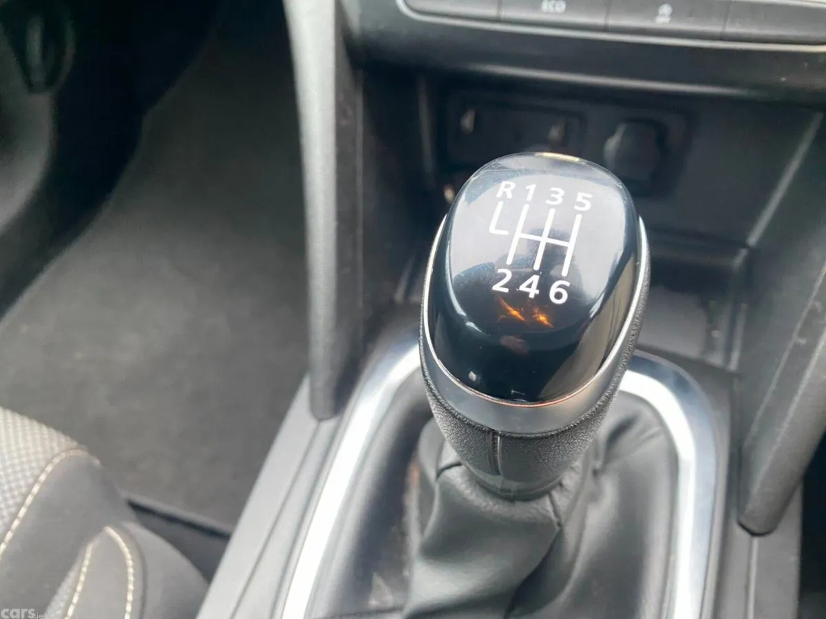 Renault Megane Hatchback, Petrol, 2019, Black