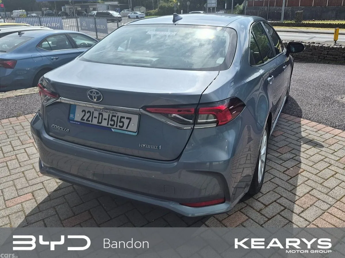 Toyota Corolla Saloon, Petrol Hybrid, 2022, Grey