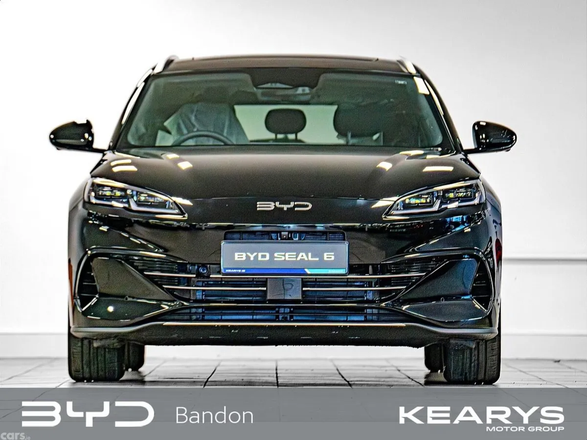 BYD SEAL Estate, Petrol Plug-in Hybrid, 2026, Black