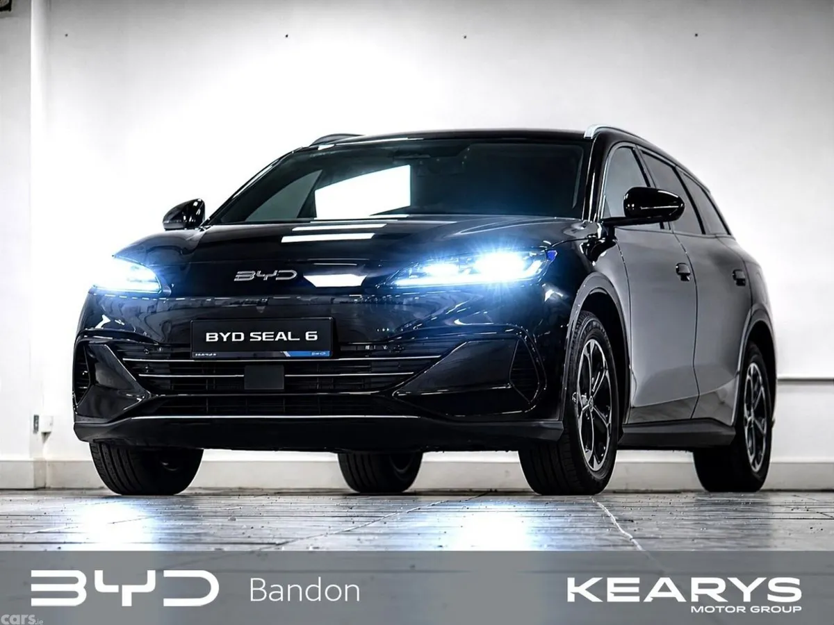 BYD SEAL Estate, Petrol Plug-in Hybrid, 2026, Black