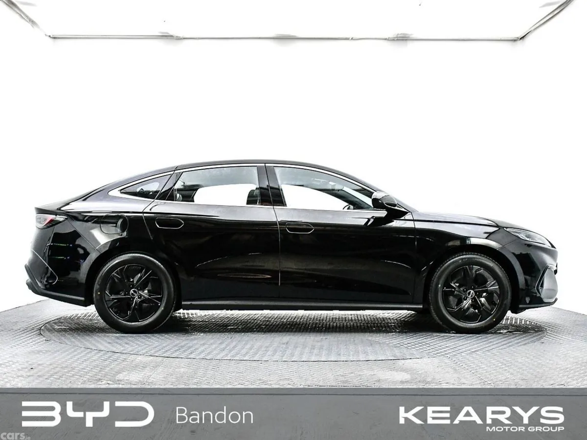 BYD Seal 6 SUV, Petrol Plug-in Hybrid, 2027, Black