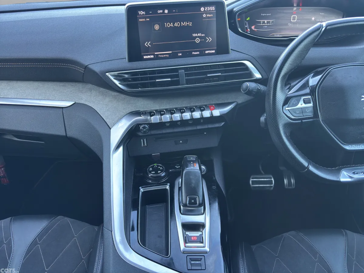 Peugeot 5008 SUV, Diesel, 2019, White