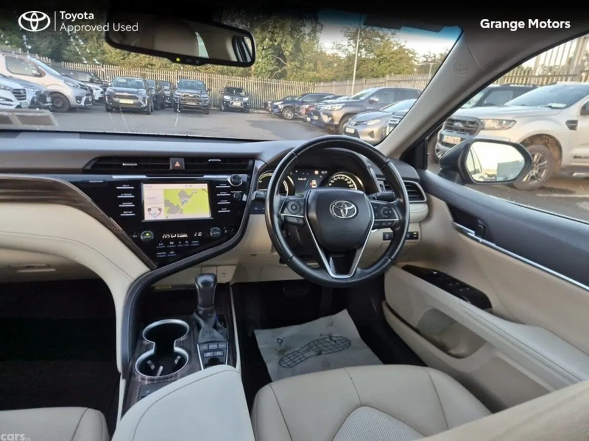Toyota Camry Saloon, Petrol Hybrid, 2021, Black