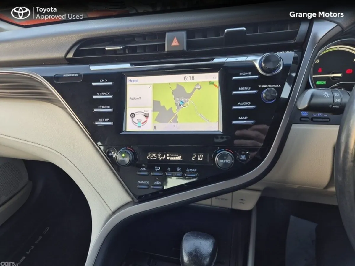 Toyota Camry Saloon, Petrol Hybrid, 2021, Black