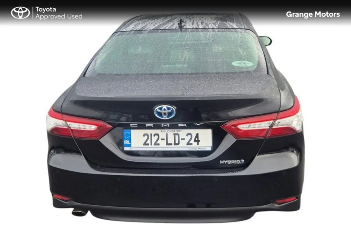 Toyota Camry Saloon, Petrol Hybrid, 2021, Black