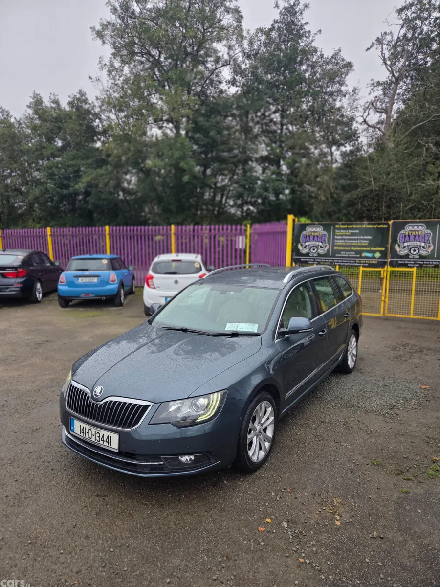 Skoda Superb Estate, Diesel, 2014, Grey