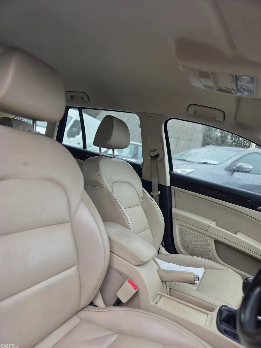 Skoda Superb Estate, Diesel, 2014, Grey