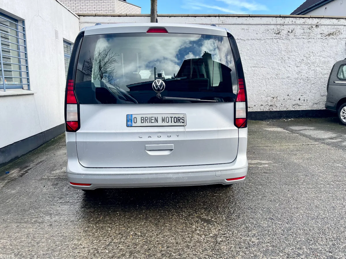 Volkswagen Caddy Maxi Life MPV, Diesel, 2023, Silver
