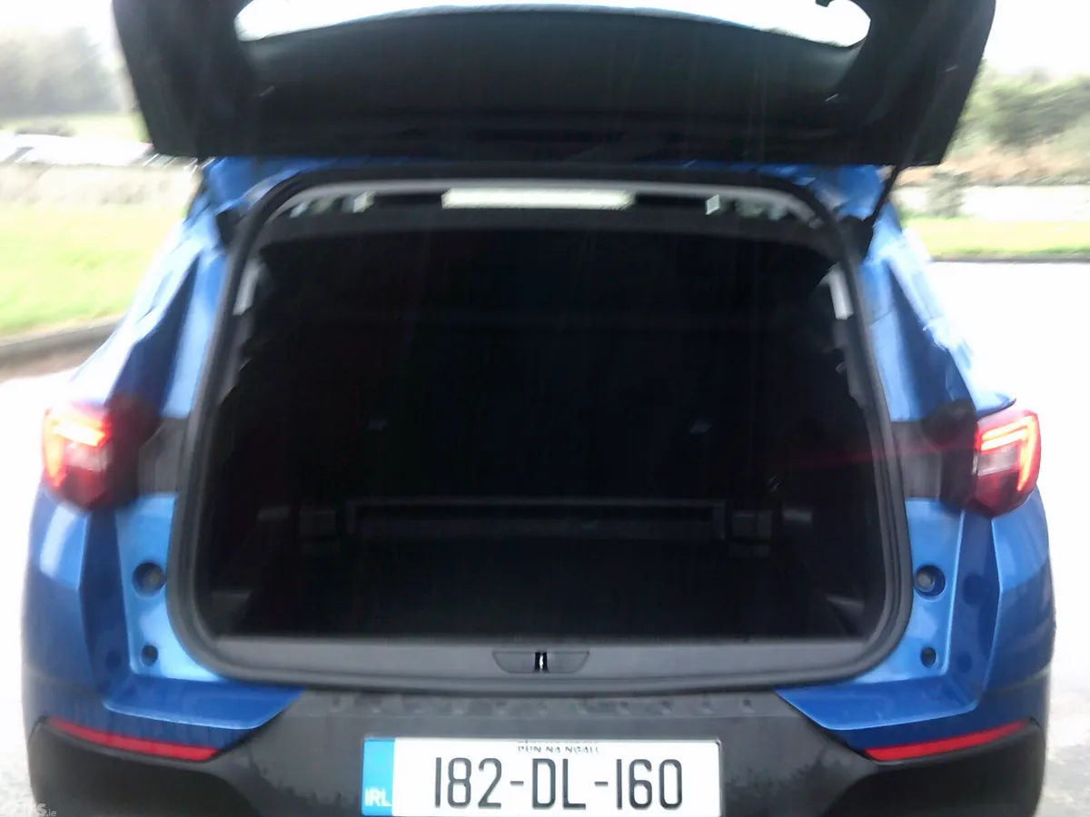 Opel Grandland X SUV, Diesel, 2018, Blue