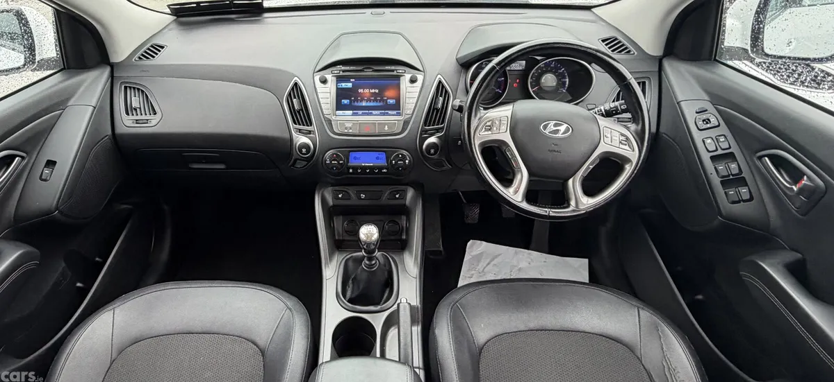 Hyundai ix35 SUV, Diesel, 2015, White