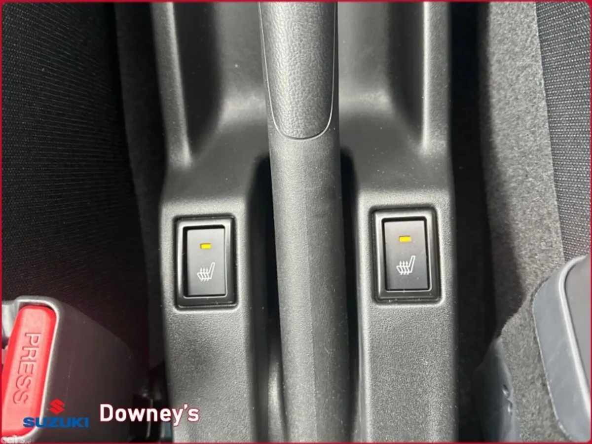 Suzuki Swift Hatchback, Petrol, 2026, White