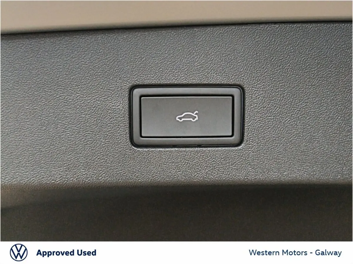 Volkswagen Tayron SUV, Petrol Plug-in Hybrid, 2026, Silver