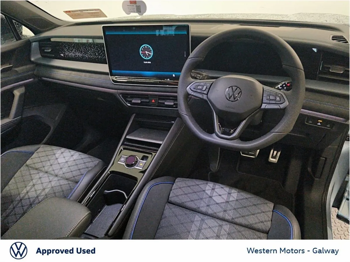 Volkswagen Tayron SUV, Petrol Plug-in Hybrid, 2026, Silver
