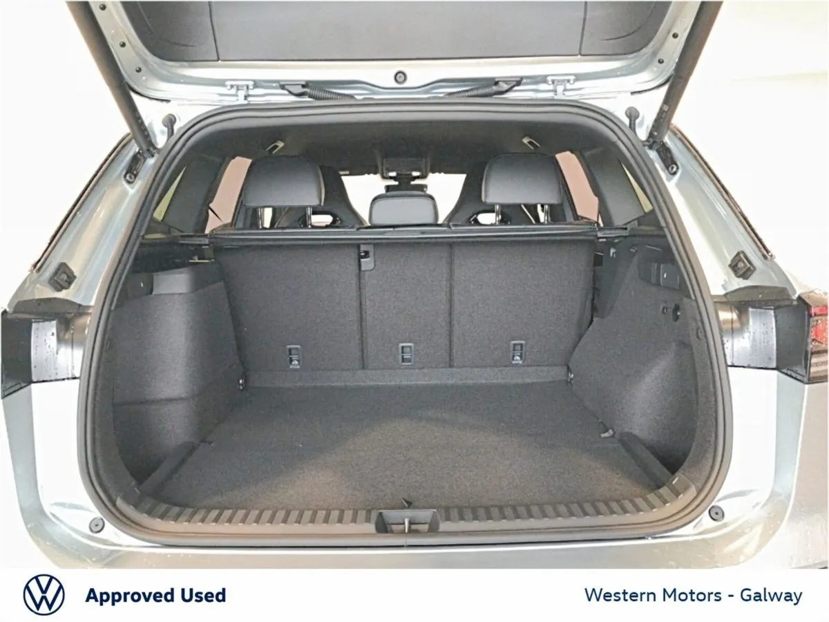 Volkswagen Tayron SUV, Petrol Plug-in Hybrid, 2026, Silver