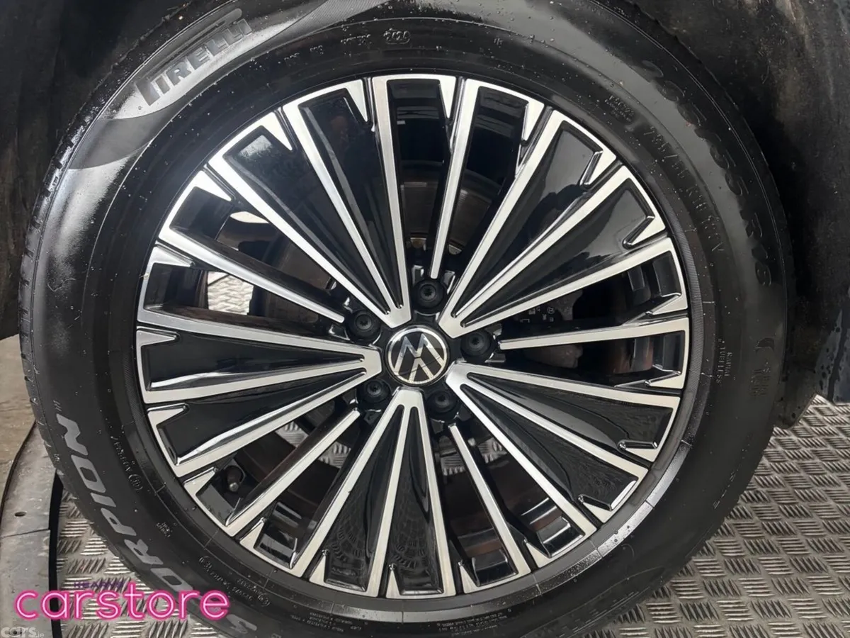 Volkswagen Tiguan SUV, Petrol Hybrid, 2024, Black