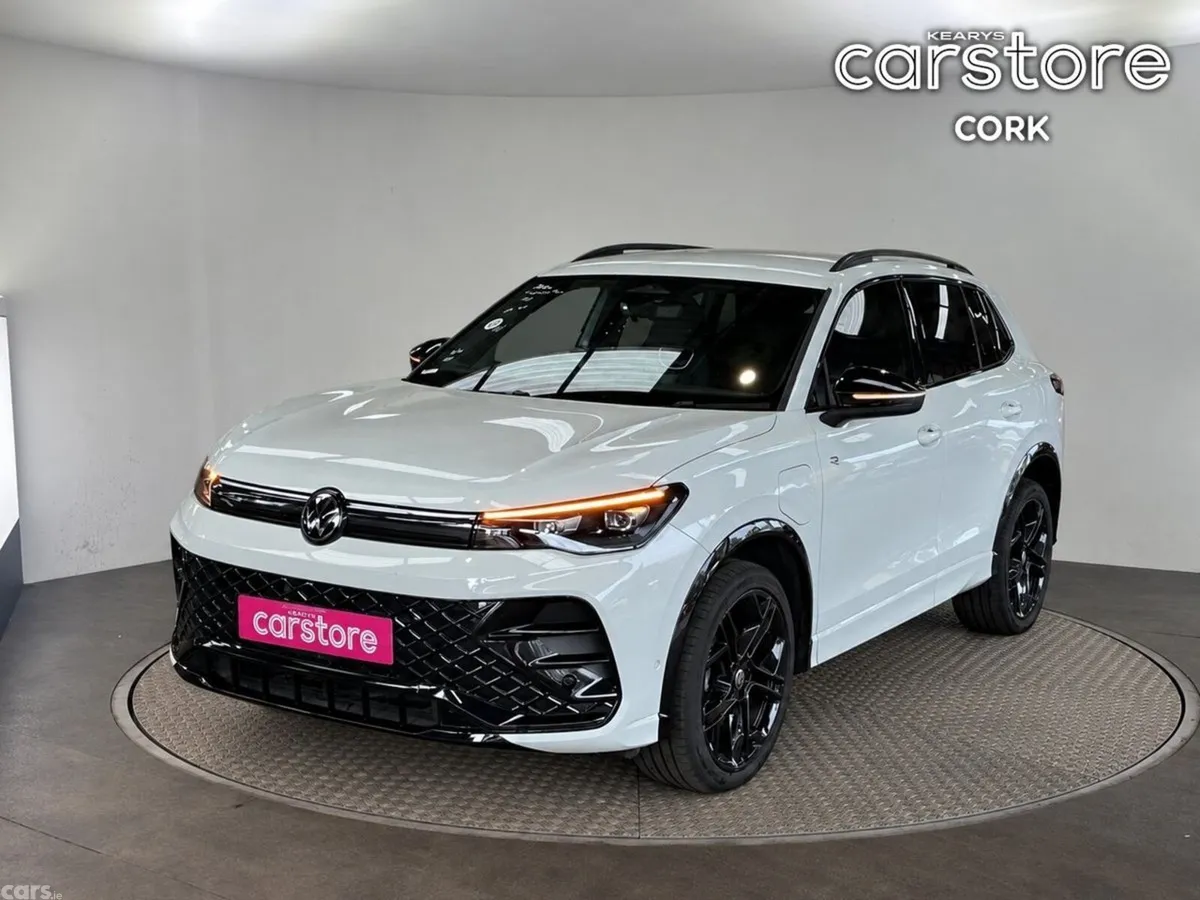 Volkswagen Tiguan SUV, Petrol Hybrid, 2025, White