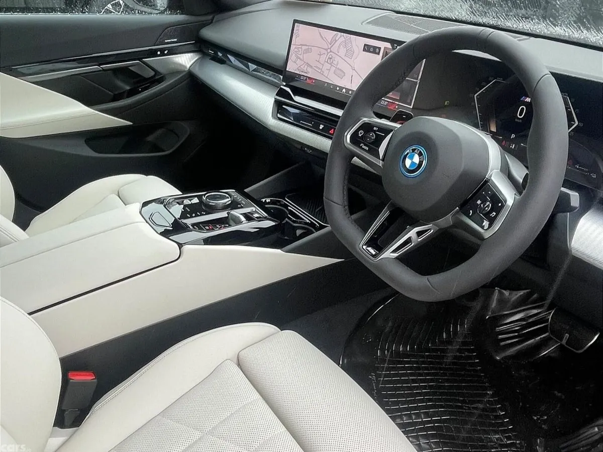 BMW 5-Series Saloon, Petrol Plug-in Hybrid, 2026, Grey