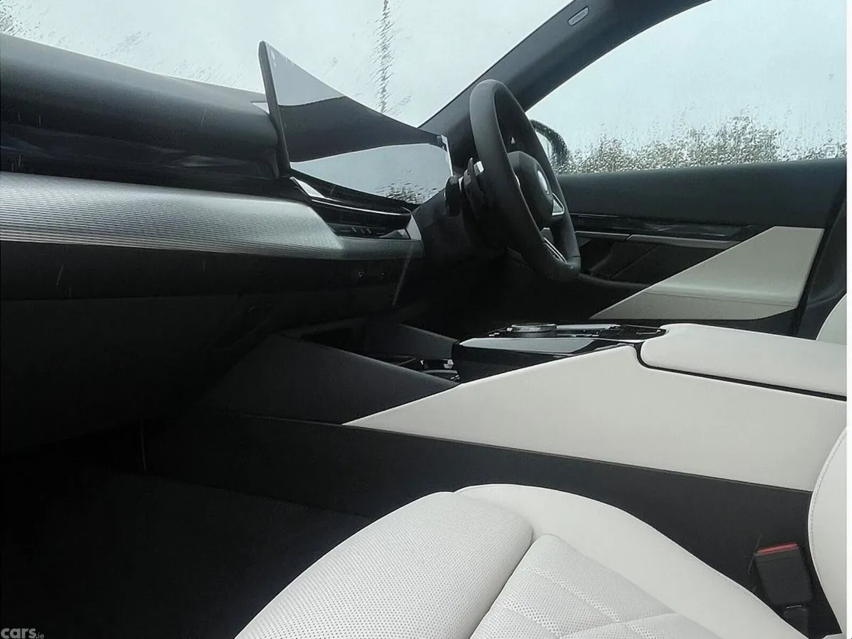 BMW 5-Series Saloon, Petrol Plug-in Hybrid, 2026, Grey