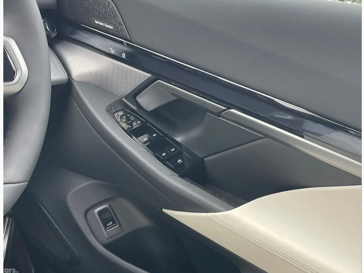 BMW 5-Series Saloon, Petrol Plug-in Hybrid, 2026, Grey
