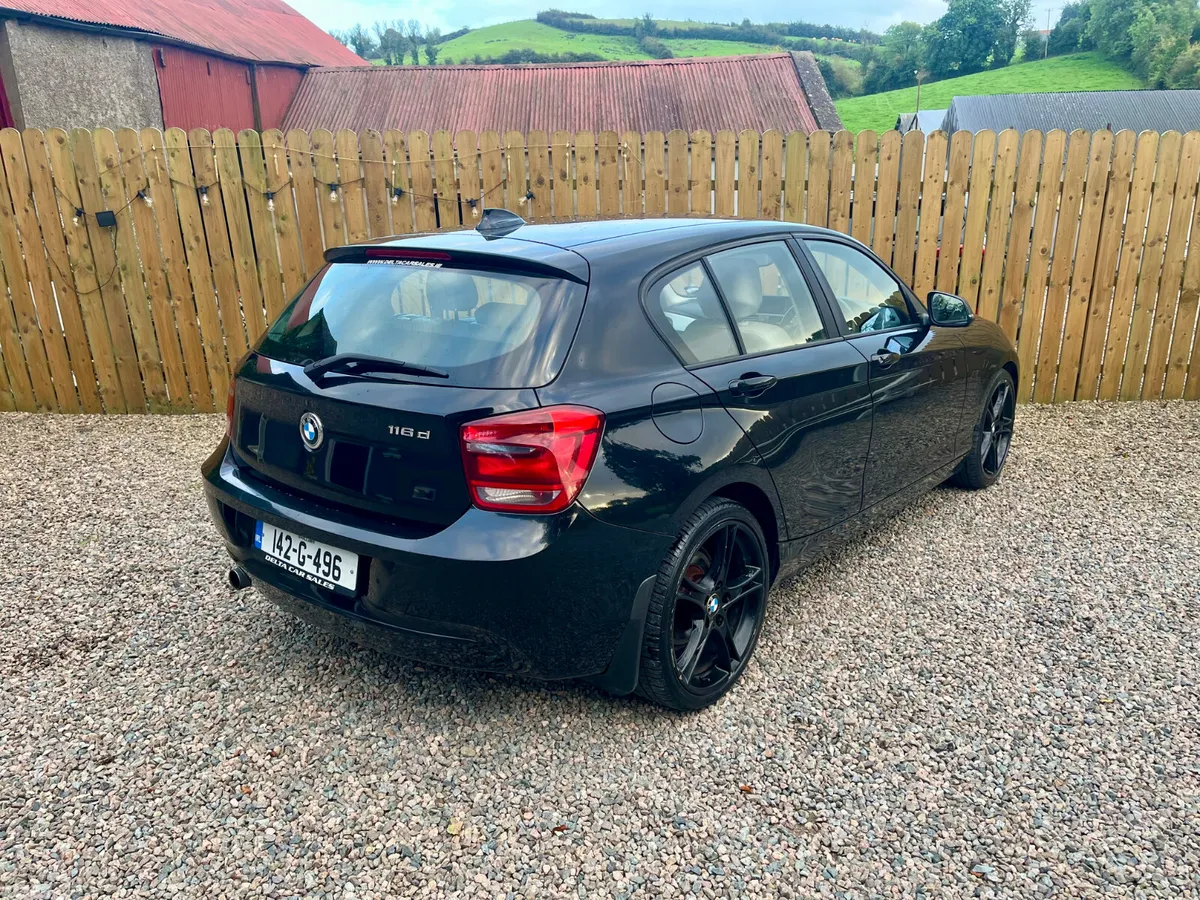 BMW 1-Series Hatchback, Diesel, 2014, Black