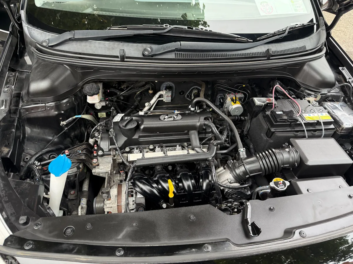 Hyundai i20 Hatchback, Petrol, 2016, Black