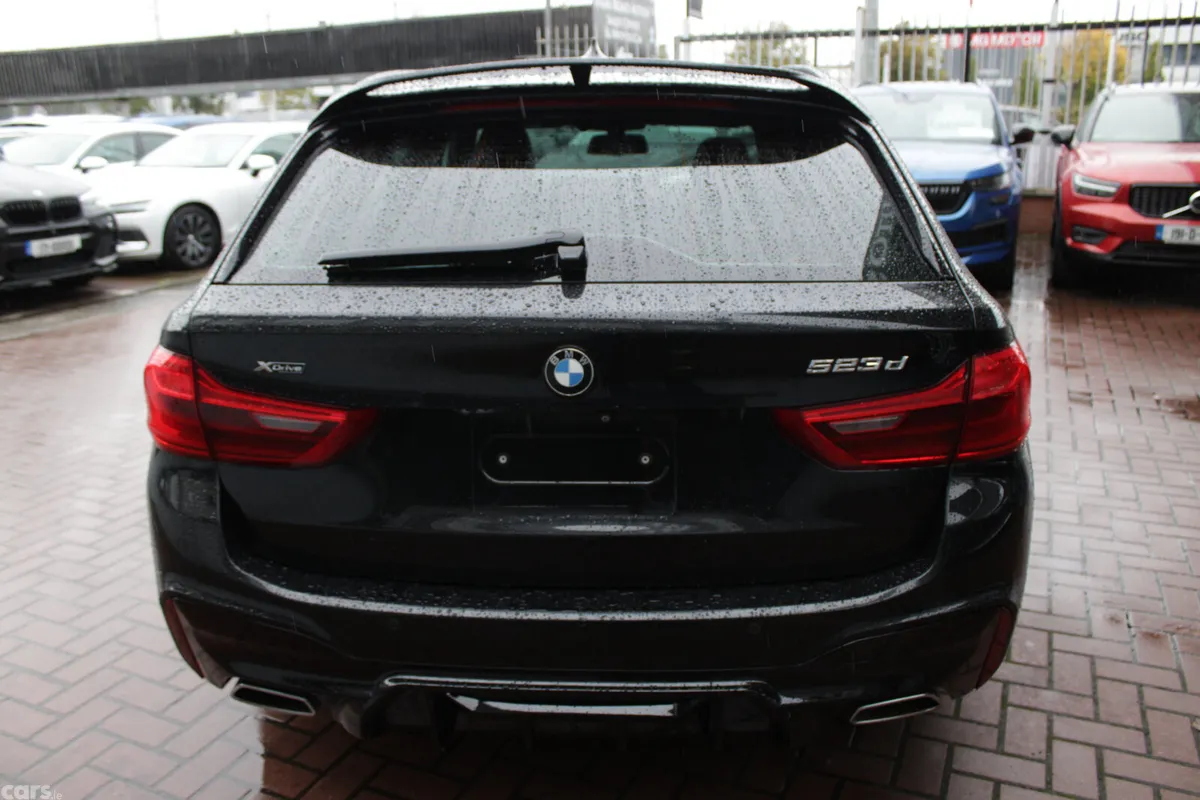 BMW 5-Series Estate, Diesel, 2019, Black