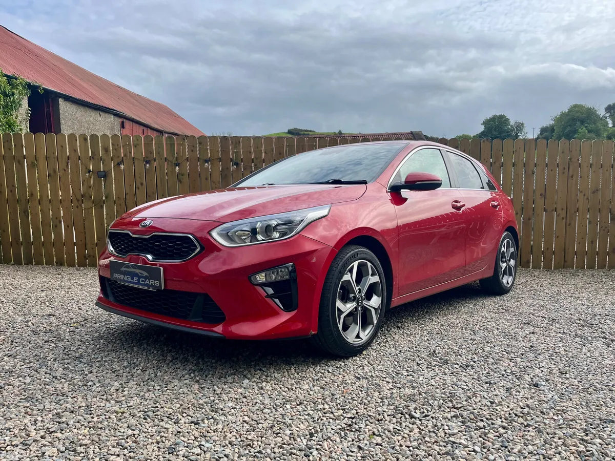 Kia Ceed Hatchback, Diesel, 2019, Red