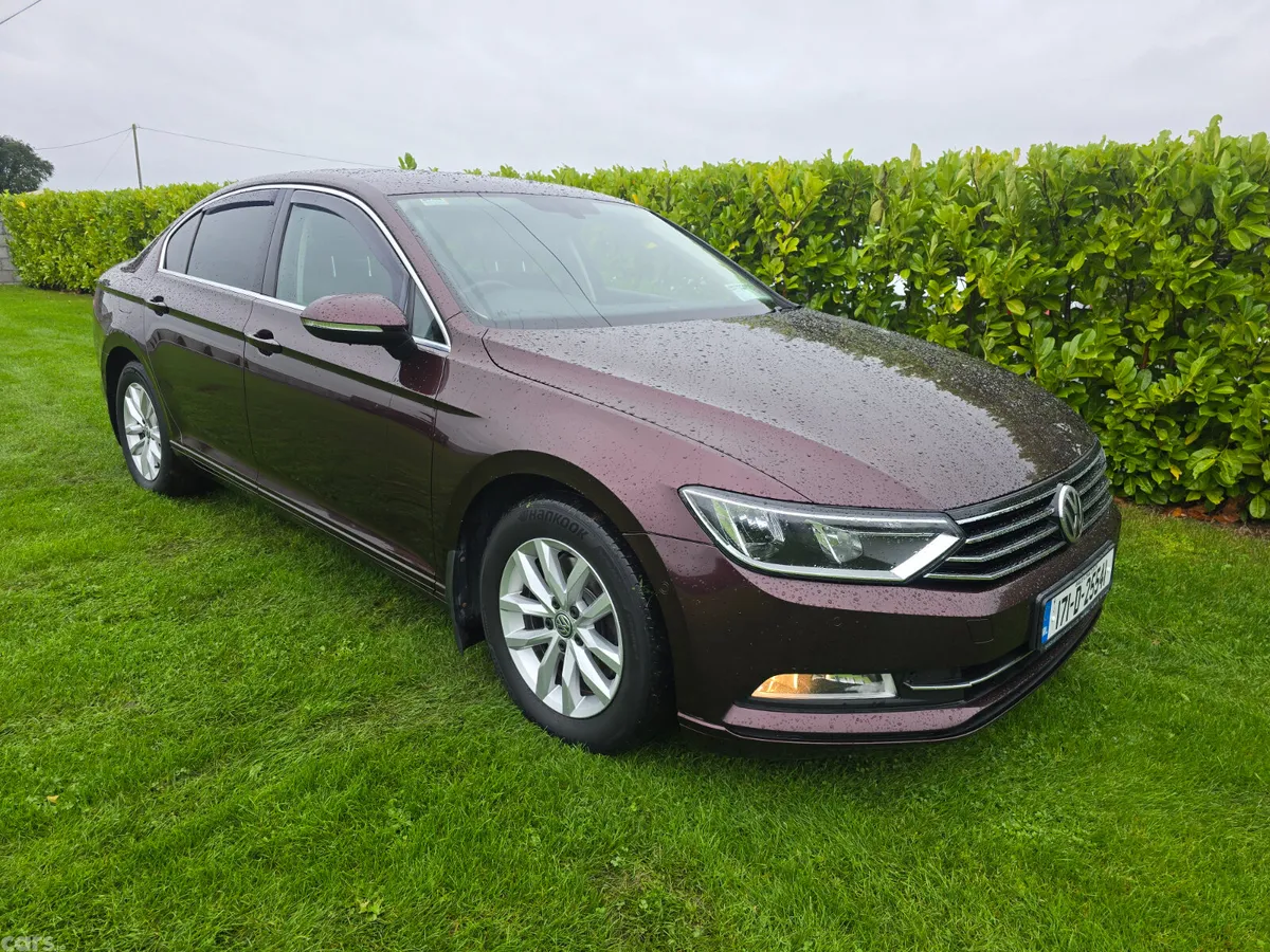 Volkswagen Passat Saloon, Diesel, 2017, Red