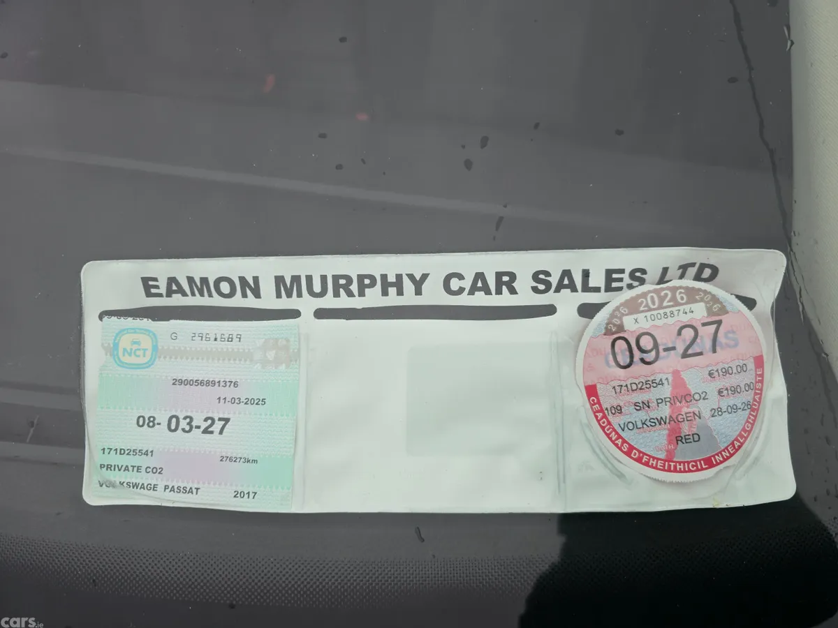 Volkswagen Passat Saloon, Diesel, 2017, Red