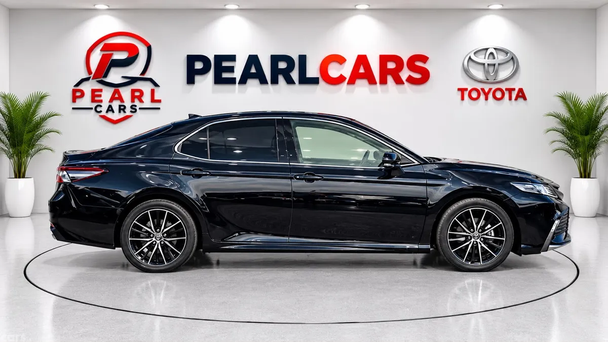 Toyota Camry Saloon, Petrol Hybrid, 2023, Black