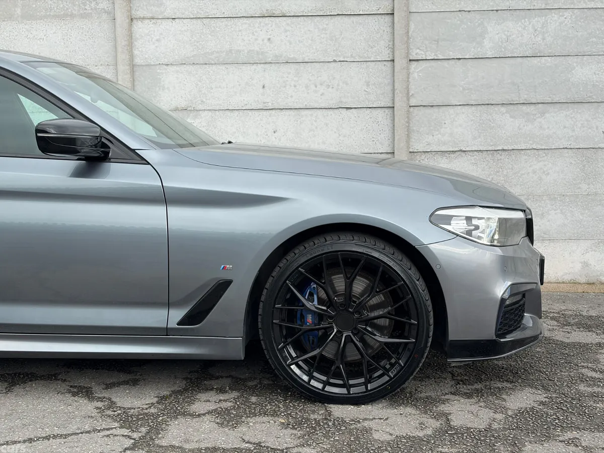 BMW 5-Series Saloon, Petrol Plug-in Hybrid, 2018, Blue