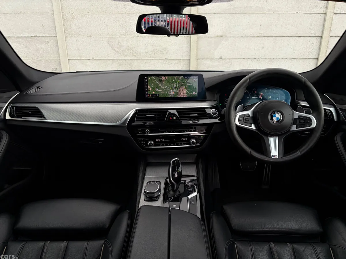 BMW 5-Series Saloon, Petrol Plug-in Hybrid, 2018, Blue