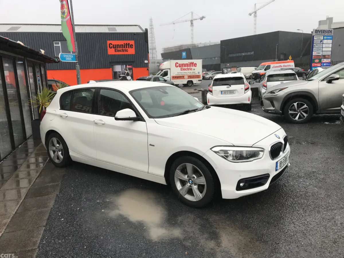 BMW 1-Series Hatchback, Petrol, 2018, White
