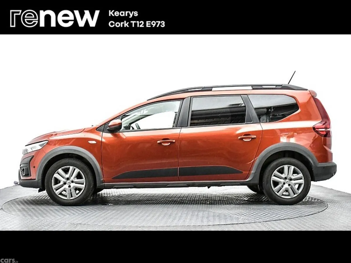 Dacia Jogger MPV, Petrol, 2023, Brown